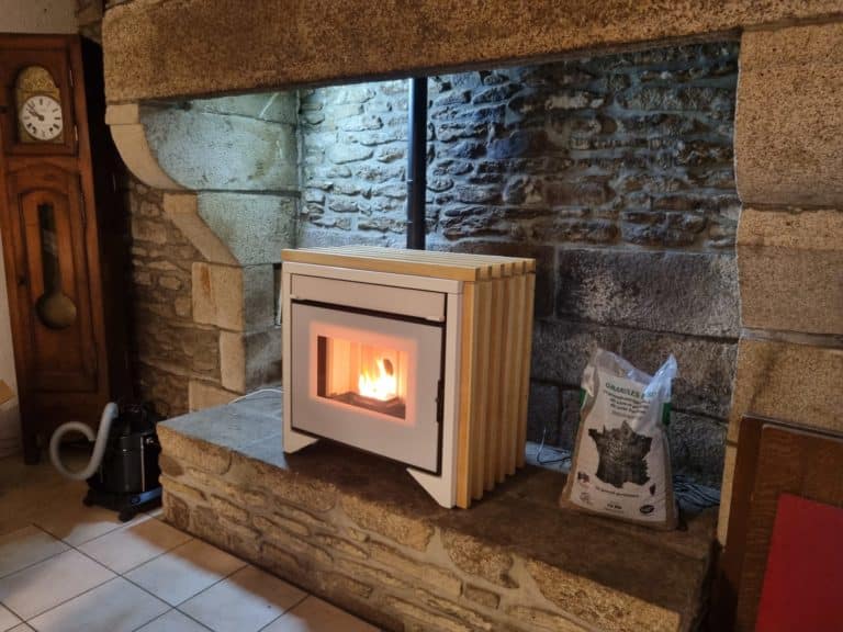 Poele a granule ecoforest Praga - Quimperlé, Lorient